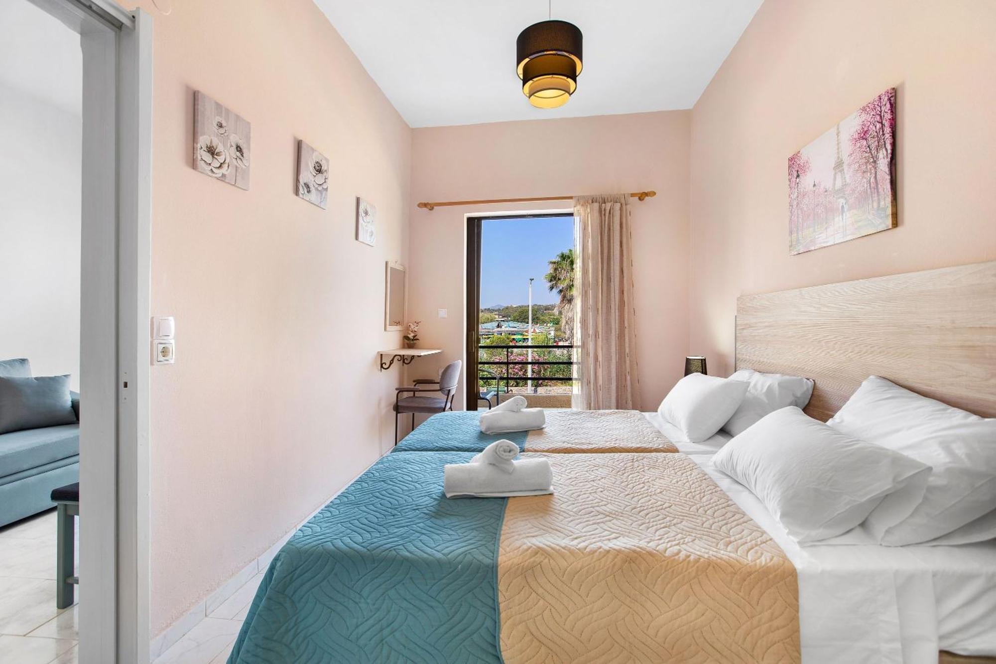Sun Beach Apartments In Chania 09 11 Buitenkant foto