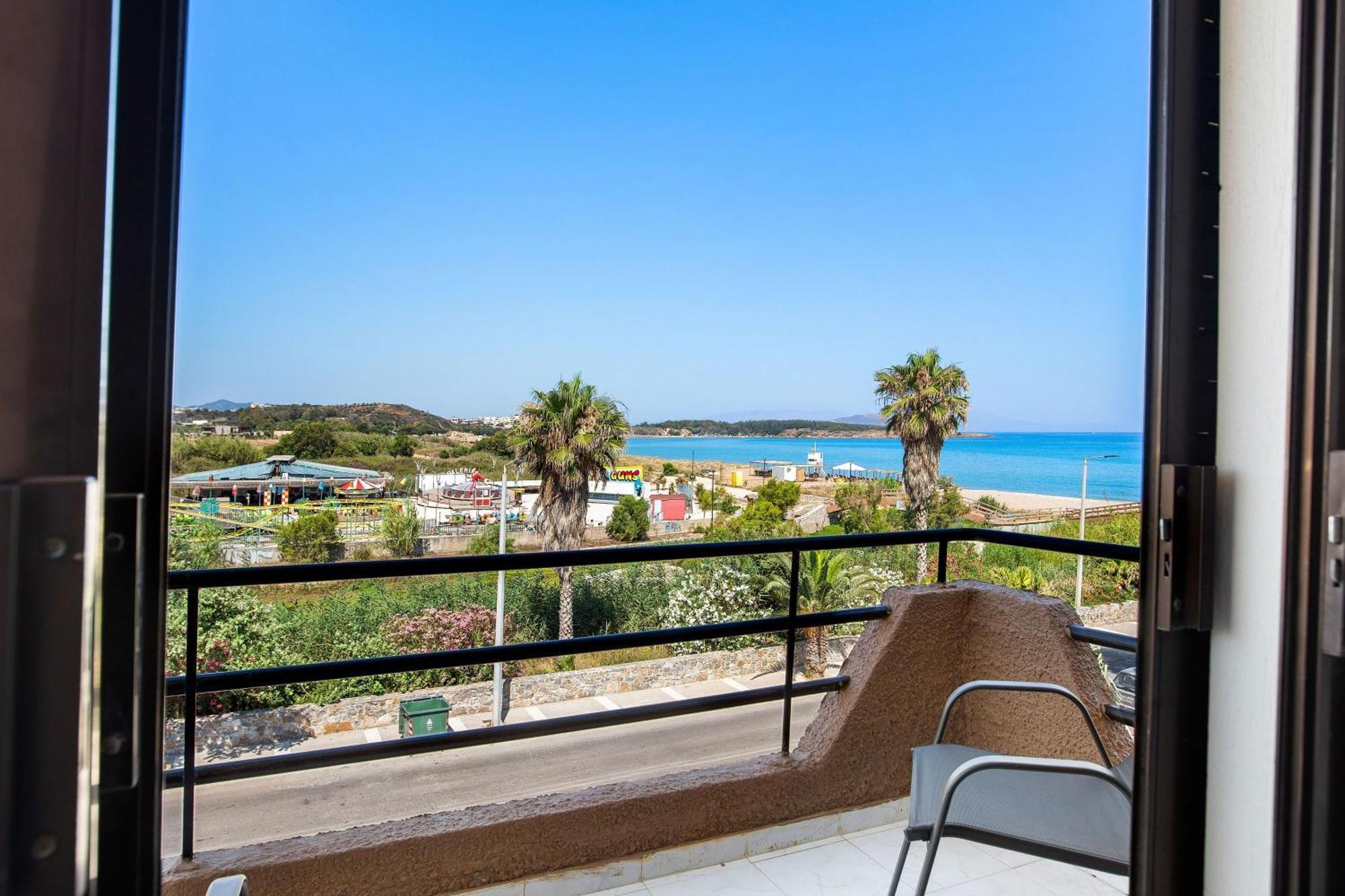 Sun Beach Apartments In Chania 09 11 Buitenkant foto